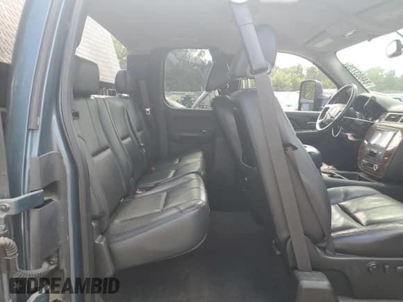 ✅ 2007 Chevrolet Silverado 2500HD Work Truck • VIN: 1GCHK29K97E574543 • Лот: 84603735. Опубликован ранее на Copart с пробегом 230 431 миль. Бесплатный доступ к архиву аукционных продаж из США и подробный отчёт об истории автомобиля на DreamBid. Изображение 10.