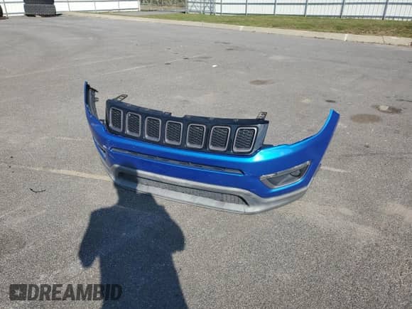 2021 Jeep Compass 80th Anniversary с VIN 3C4NJCEB4MT538353, выставлен на аукционе Copart как лот 85693435 с пробегом 81 766 миль миль и Чистый • Clean title. История ставок и продаж доступна на DreamBid. Изображение 13.