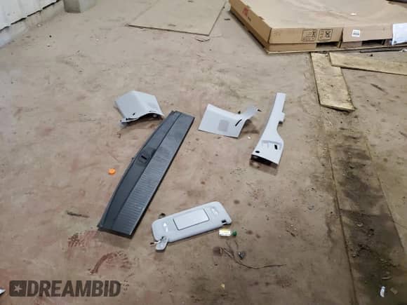 2019 Chevrolet Tahoe Commercial с VIN 1GNSKDEC8KR401413, выставлен на аукционе Copart как лот 89644115 с пробегом 94 211 миль миль и Чистый • Clean title. История ставок и продаж доступна на DreamBid. Изображение 13.