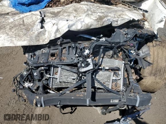 ✅ 2016 Mercedes-Benz GLE 63 S AMG • VIN: 4JGED7FB4GA028668 • Lot: 69442205. Wystawiony na Copart z przebiegiem Nie podano. Bezpłatny archiwum sprzedaży aukcyjnych z USA i szczegółowy raport historii pojazdu na DreamBid. Zdjęcie 12.