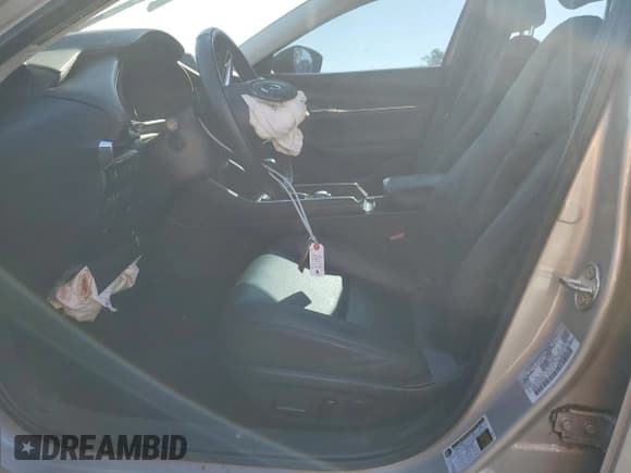 ✅ 2022 Mazda 3 2.5 Turbo • VIN: 3MZBPBAY3NM300332 • Lot: 71195285. Listed on Copart with 33,254 mi. Free auction sales archive from the USA and detailed vehicle history report at DreamBid. Image 7.