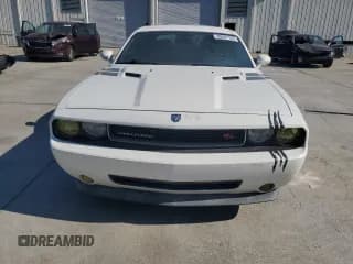 ✅ 2009 Dodge Challenger R/T • VIN: 2B3LJ54T19H503252 • Lot: 80607755. Wystawiony na Copart z przebiegiem Nie podano. Bezpłatny archiwum sprzedaży aukcyjnych z USA i szczegółowy raport historii pojazdu na DreamBid. Zdjęcie 5.