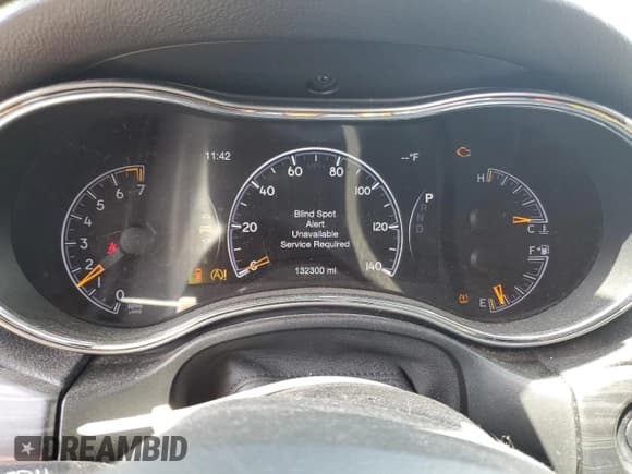 ✅ 2019 Jeep Grand Cherokee Upland • VIN: 1C4RJEAG2KC778671 • Lot: 67785525. Listed on Copart with 132,300 mi. Free auction sales archive from the USA and detailed vehicle history report at DreamBid. Image 9.