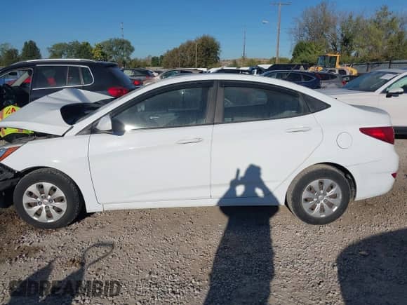 2016 Hyundai Accent SE с VIN KMHCT4AEXGU120053, выставлен на аукционе IAAI как лот 43426185 с пробегом 69 965 миль миль и . История ставок и продаж доступна на DreamBid. Изображение 15.