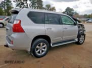 ✅ 2012 Lexus GX 460 Premium • VIN: JTJJM7FX1C5049878 • Lot: 92794615. Wystawiony na Copart z przebiegiem 88 011 mil. Bezpłatny archiwum sprzedaży aukcyjnych z USA i szczegółowy raport historii pojazdu na DreamBid. Zdjęcie 3.