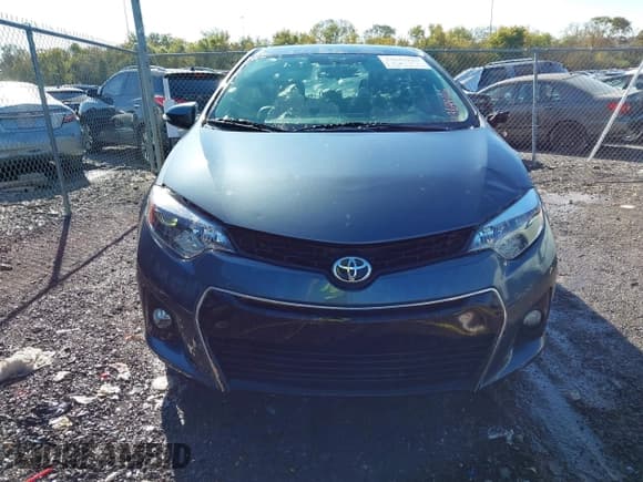 ✅ 2015 Toyota Corolla S Plus • VIN: 2T1BURHE1FC391627 • Lot: 43644126. Listed on IAAI with 179,816 mi. Free auction sales archive from the USA and detailed vehicle history report at DreamBid. Image 11.