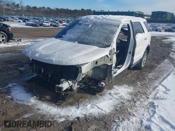 ✅ 2014 Ford Explorer XLT • VIN: 1FM5K8D87EGA36051 • Lot: 41373623. Listed on IAAI with 100,000 mi. Free auction sales archive from the USA and detailed vehicle history report at DreamBid. Image 17.