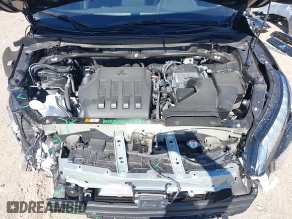 ✅ 2025 Mitsubishi Eclipse Cross SE • VIN: JA4ATWAA1SZ041798 • Lot: 43612777. Wystawiony na IAAI z przebiegiem 9 766 mil. Bezpłatny archiwum sprzedaży aukcyjnych z USA i szczegółowy raport historii pojazdu na DreamBid. Zdjęcie 10.