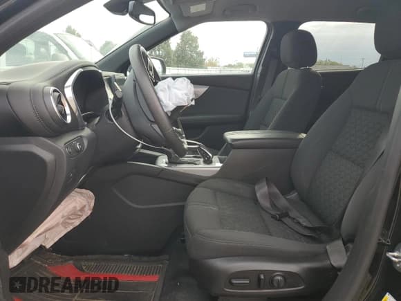 ✅ 2021 Chevrolet Blazer LT • VIN: 3GNKBCRS3MS530557 • Lot: 90138825. Listed on Copart with 98,772 mi. Free auction sales archive from the USA and detailed vehicle history report at DreamBid. Image 7.