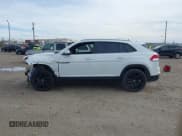 ✅ 2022 Volkswagen Atlas SE • VIN: 1V2JE2CA5NC220468 • Lot: 40873030. Wystawiony na IAAI z przebiegiem 78 867 mil. Bezpłatny archiwum sprzedaży aukcyjnych z USA i szczegółowy raport historii pojazdu na DreamBid. Zdjęcie 15.