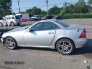 ✅ 2001 Mercedes-Benz SLK 230/320 • VIN: WDBKK65FX1F188655 • Lot: 42572890. Listed on IAAI with 150,639 mi. Free auction sales archive from the USA and detailed vehicle history report at DreamBid. Image 14.