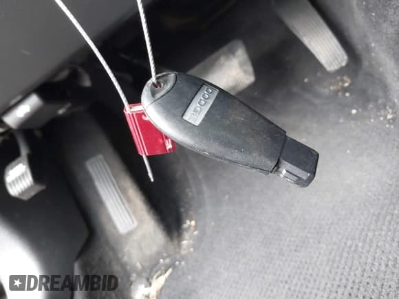 ✅ 2014 Dodge Challenger SXT • VIN: 2C3CDYAG7EH285802 • Lot: 41509045. Wystawiony na IAAI z przebiegiem 139 855 mil. Bezpłatny archiwum sprzedaży aukcyjnych z USA i szczegółowy raport historii pojazdu na DreamBid. Zdjęcie 11.