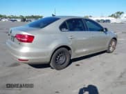 ✅ 2015 Volkswagen Jetta SE • VIN: 3VWD17AJ7FM238509 • Lot: 43698803. Wystawiony na IAAI z przebiegiem 116 651 mil. Bezpłatny archiwum sprzedaży aukcyjnych z USA i szczegółowy raport historii pojazdu na DreamBid. Zdjęcie 4.