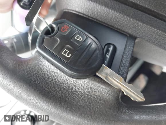 ✅ 2016 Ford F-250 Lariat • VIN: 1FT7W2BT1GEA10937 • Lot: 42453379. Listed on IAAI with 447,354 mi. Free auction sales archive from the USA and detailed vehicle history report at DreamBid. Image 11.