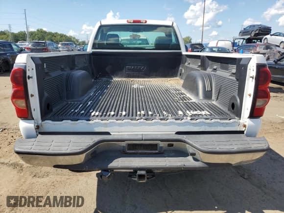✅ 2005 Chevrolet Silverado 2500HD Work Truck • VIN: 1GCHK24U95E248974 • Лот: 71242955. Опубликован ранее на Copart с пробегом 66 489 миль. Бесплатный доступ к архиву аукционных продаж из США и подробный отчёт об истории автомобиля на DreamBid. Изображение 6.