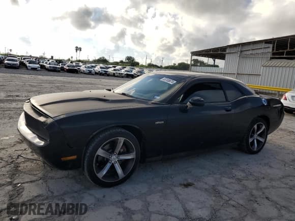 ✅ 2014 Dodge Challenger SXT 100th Anniversary • VIN: 2C3CDYAGXEH218868 • Lot: 65155674. Wystawiony na Copart z przebiegiem 181 638 mil. Bezpłatny archiwum sprzedaży aukcyjnych z USA i szczegółowy raport historii pojazdu na DreamBid. Zdjęcie 1.
