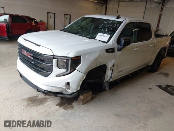 ✅ 2025 GMC Sierra 1500 Elevation • VIN: 1GTPUJEK8SZ164906 • Лот: 43038136. Опубликован ранее на IAAI с пробегом 12 693 миль. Бесплатный доступ к архиву аукционных продаж из США и подробный отчёт об истории автомобиля на DreamBid. Изображение 2.