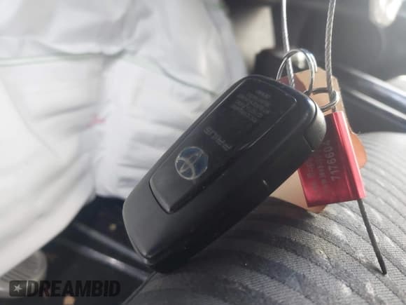 ✅ 2017 Toyota Prius Four • VIN: JTDKARFUXH3038253 • Lot: 43503363. Wystawiony na IAAI z przebiegiem 111 822 mil. Bezpłatny archiwum sprzedaży aukcyjnych z USA i szczegółowy raport historii pojazdu na DreamBid. Zdjęcie 11.