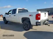 ✅ 2010 Chevrolet Silverado 2500HD LT • VIN: 1GC4KXBG6AF145525 • Лот: 92667835. Опубликован ранее на Copart с пробегом 324 314 миль. Бесплатный доступ к архиву аукционных продаж из США и подробный отчёт об истории автомобиля на DreamBid. Изображение 2.