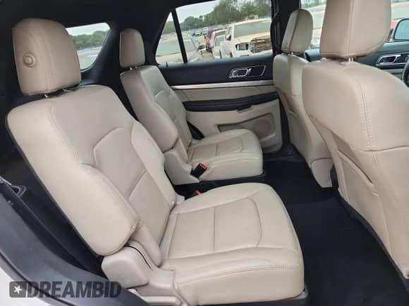 2018 Ford Explorer XLT z VIN 1FM5K7D82JGC62891, wystawiony jako Copart lot #85297175 z przebiegiem 140 079 mil mil oraz Szkoda całkowita • Salvage title. Historia ofert i sprzedaży dostępna na DreamBid. Obrazek 11.