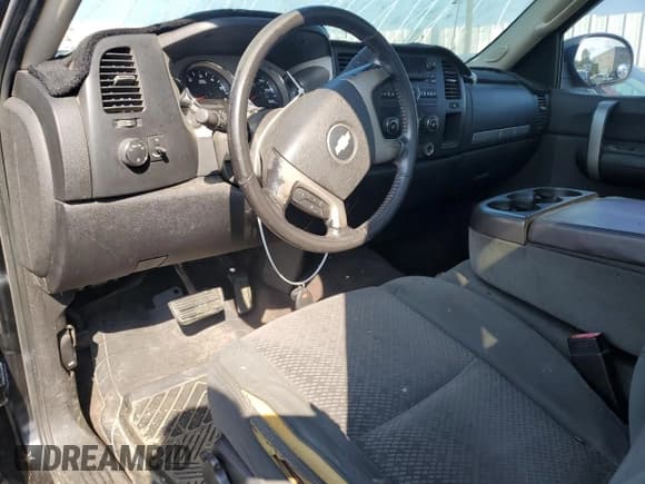 ✅ 2007 Chevrolet Silverado 2500HD 1LT • VIN: 1GCHK24K67E574006 • Lot: 63186733. Wystawiony na Copart z przebiegiem Nie podano. Bezpłatny archiwum sprzedaży aukcyjnych z USA i szczegółowy raport historii pojazdu na DreamBid. Zdjęcie 8.