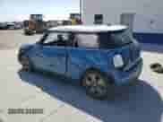 2022 MINI Hardtop Cooper with VIN WMW33DH03N2R20990, listed as a Copart auction lot 80755925 with 43,604 mi miles and Salvage title. Bid and sale history available at DreamBid. Image 2.