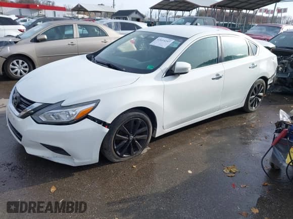 ✅ 2018 Nissan Altima SV • VIN: 1N4AL3APXJC283554 • Lot: 43614297. Wystawiony na IAAI z przebiegiem 161 685 mil. Bezpłatny archiwum sprzedaży aukcyjnych z USA i szczegółowy raport historii pojazdu na DreamBid. Zdjęcie 22.