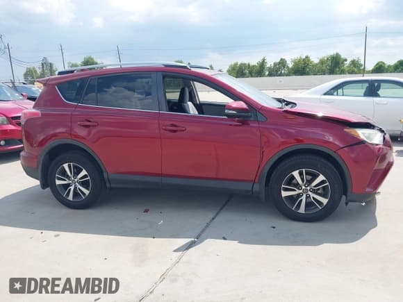 ✅ 2018 Toyota RAV4 XLE • VIN: JTMWFREV1JD113984 • Лот: 43257691. Опубликован ранее на IAAI с пробегом 154 950 миль. Бесплатный доступ к архиву аукционных продаж из США и подробный отчёт об истории автомобиля на DreamBid. Изображение 12.