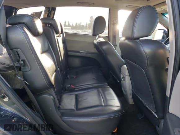 ✅ 2010 Subaru Tribeca Limited • VIN: 4S4WX9GD9A4401703 • Лот: 41842375. Опубликован ранее на Copart с пробегом 209 053 миль. Бесплатный доступ к архиву аукционных продаж из США и подробный отчёт об истории автомобиля на DreamBid. Изображение 11.