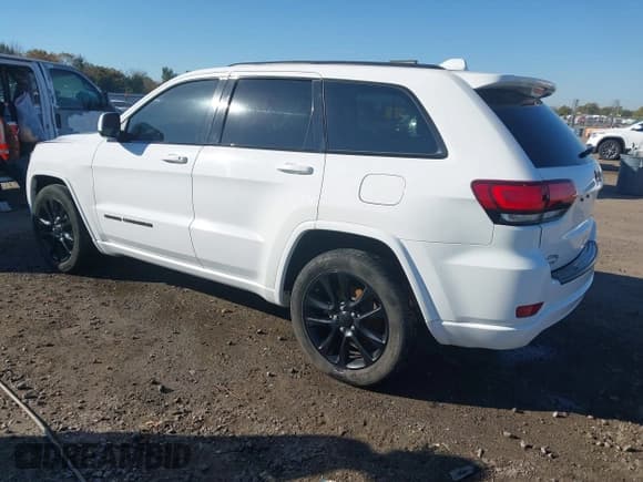 ✅ 2020 Jeep Grand Cherokee Altitude • VIN: 1C4RJEAG8LC295641 • Lot: 43607901. Listed on IAAI with 116,660 mi. Free auction sales archive from the USA and detailed vehicle history report at DreamBid. Image 3.