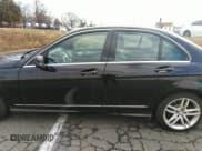 ✅ 2014 Mercedes-Benz C 300 Sport • VIN: WDDGF8AB6ER321318 • Lot: 41542545. Listed on IAAI with 109,829 mi. Free auction sales archive from the USA and detailed vehicle history report at DreamBid. Image 14.