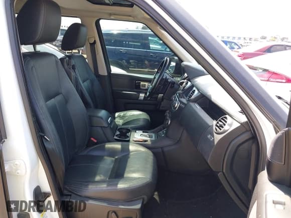 ✅ 2016 Land Rover LR4 HSE Lux • VIN: SALAK2V65GA793235 • Лот: 42803732. Опубликован ранее на IAAI с пробегом 132 768 миль. Бесплатный доступ к архиву аукционных продаж из США и подробный отчёт об истории автомобиля на DreamBid. Изображение 5.