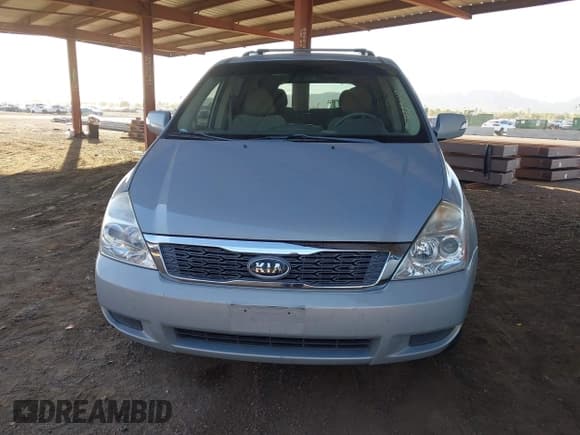 ✅ 2012 Kia Sedona LX • VIN: KNDMG4C72C6441224 • Lot: 43390113. Wystawiony na IAAI z przebiegiem 130 409 mil. Bezpłatny archiwum sprzedaży aukcyjnych z USA i szczegółowy raport historii pojazdu na DreamBid. Zdjęcie 6.