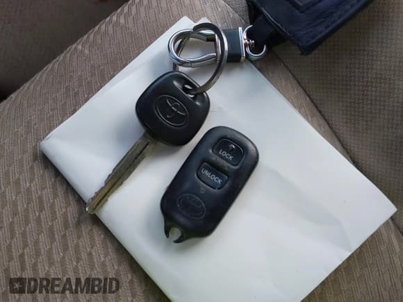 ✅ 2007 Toyota Highlander • VIN: JTEHW21A170043868 • Лот: 41679643. Опубликован ранее на IAAI с пробегом 213 509 миль. Бесплатный доступ к архиву аукционных продаж из США и подробный отчёт об истории автомобиля на DreamBid. Изображение 11.