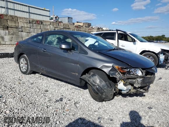 ✅ 2012 Honda Civic LX • VIN: 2HGFG3B50CH506090 • Лот: 85830095. Опубликован ранее на Copart с пробегом Не указан. Бесплатный доступ к архиву аукционных продаж из США и подробный отчёт об истории автомобиля на DreamBid. Изображение 4.