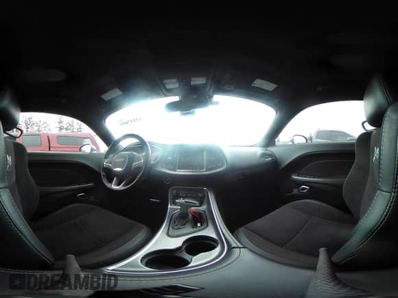 2016 Dodge Challenger R/T Scat Pack z VIN 2C3CDZFJ6GH192444, wystawiony jako IAAI lot #43547691 z przebiegiem 113 524 mil mil oraz . Historia ofert i sprzedaży dostępna na DreamBid. Obrazek 19.