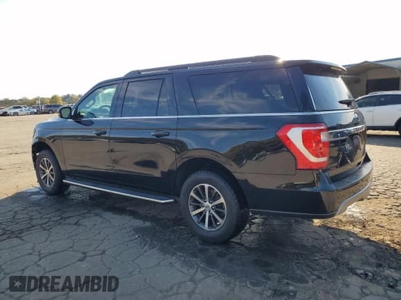 ✅ 2018 Ford Expedition Max XLT • VIN: 1FMJK1JT0JEA62141 • Лот: 86609465. Опубликован ранее на Copart с пробегом 178 100 миль. Бесплатный доступ к архиву аукционных продаж из США и подробный отчёт об истории автомобиля на DreamBid. Изображение 2.