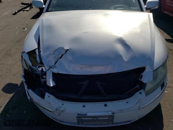 ✅ 2004 Volkswagen Phaeton V8 • VIN: WVWAF63D348008461 • Лот: 75664804. Опубликован ранее на Copart с пробегом 207 769 миль. Бесплатный доступ к архиву аукционных продаж из США и подробный отчёт об истории автомобиля на DreamBid. Изображение 12.