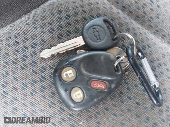 ✅ 2006 Chevrolet Silverado 2500HD LT3 • VIN: 1GCHK23D66F200054 • Лот: 42301893. Опубликован ранее на IAAI с пробегом 165 624 миль. Бесплатный доступ к архиву аукционных продаж из США и подробный отчёт об истории автомобиля на DreamBid. Изображение 10.