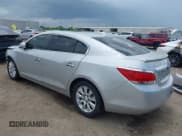 ✅ 2012 Buick LaCrosse Premium 1 • VIN: 1G4GD5ER6CF303563 • Lot: 42666981. Wystawiony na IAAI z przebiegiem Nie podano. Bezpłatny archiwum sprzedaży aukcyjnych z USA i szczegółowy raport historii pojazdu na DreamBid. Zdjęcie 3.
