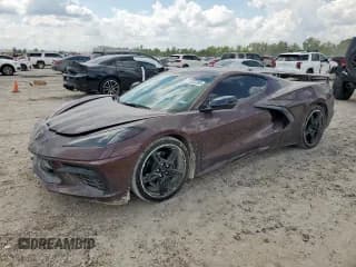 ✅ 2023 Chevrolet Corvette 2LT • VIN: 1G1YB2D40P5100966 • Lot: 71322295. Wystawiony na Copart z przebiegiem 18 419 mil. Bezpłatny archiwum sprzedaży aukcyjnych z USA i szczegółowy raport historii pojazdu na DreamBid. Zdjęcie 1.