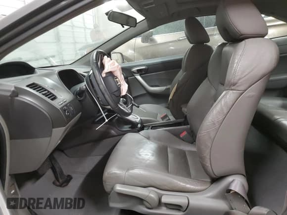 ✅ 2011 Honda Civic EX-L • VIN: 2HGFG1B92BH501978 • Lot: 42218505. Listed on Copart with 111,838 mi. Free auction sales archive from the USA and detailed vehicle history report at DreamBid. Image 7.