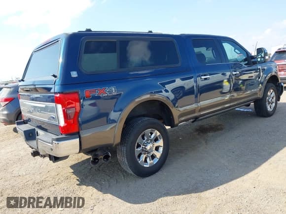 ✅ 2017 Ford F-250 Lariat • VIN: 1FT7W2BT8HED09665 • Lot: 43374389. Listed on IAAI with 232,411 mi. Free auction sales archive from the USA and detailed vehicle history report at DreamBid. Image 4.