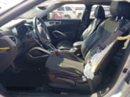 ✅ 2014 Hyundai Veloster • VIN: KMHTC6AD2EU191070 • Lot: 70097094. Wystawiony na Copart z przebiegiem 65 384 mil. Bezpłatny archiwum sprzedaży aukcyjnych z USA i szczegółowy raport historii pojazdu na DreamBid. Zdjęcie 7.