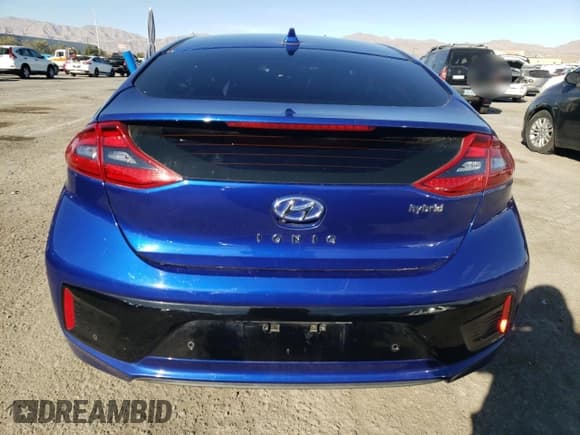 ✅ 2019 Hyundai Ioniq Limited • VIN: KMHC05LCXKU127748 • Lot: 81487984. Wystawiony na Copart z przebiegiem 41 792 mil. Bezpłatny archiwum sprzedaży aukcyjnych z USA i szczegółowy raport historii pojazdu na DreamBid. Zdjęcie 6.