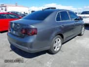 ✅ 2008 Volkswagen Jetta SE • VIN: 3VWRZ71K58M082108 • Lot: 41799324. Wystawiony na IAAI z przebiegiem 184 055 mil. Bezpłatny archiwum sprzedaży aukcyjnych z USA i szczegółowy raport historii pojazdu na DreamBid. Zdjęcie 4.