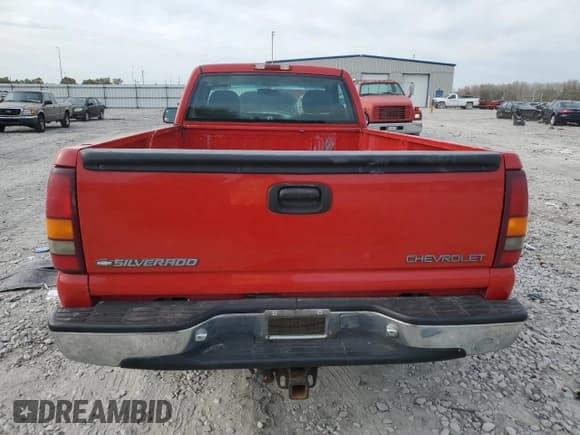 ✅ 2001 Chevrolet Silverado 1500 LS • VIN: 1GCEK14T51E158882 • Лот: 78246954. Опубликован ранее на Copart с пробегом 322 618 миль. Бесплатный доступ к архиву аукционных продаж из США и подробный отчёт об истории автомобиля на DreamBid. Изображение 6.