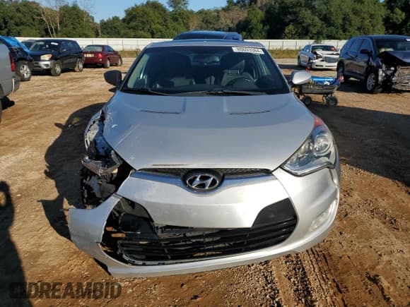 ✅ 2013 Hyundai Veloster w/Gray Int • VIN: KMHTC6AD5DU092662 • Lot: 80693384. Wystawiony na Copart z przebiegiem 166 588 mil. Bezpłatny archiwum sprzedaży aukcyjnych z USA i szczegółowy raport historii pojazdu na DreamBid. Zdjęcie 5.