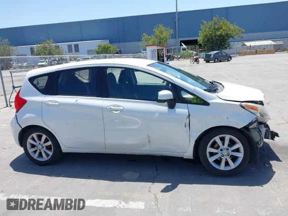 ✅ 2014 Nissan Note S Plus • VIN: 3N1CE2CPXEL396874 • Лот: 42500144. Опубликован ранее на IAAI с пробегом 221 569 миль. Бесплатный доступ к архиву аукционных продаж из США и подробный отчёт об истории автомобиля на DreamBid. Изображение 14.