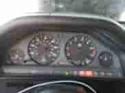 1990 BMW 3 Series z VIN WBABB2317LEC22917, wystawiony jako Copart lot #85798864 z przebiegiem 123 550 mil mil oraz Czysty tytuł • Clean title. Historia ofert i sprzedaży dostępna na DreamBid. Obrazek 9.